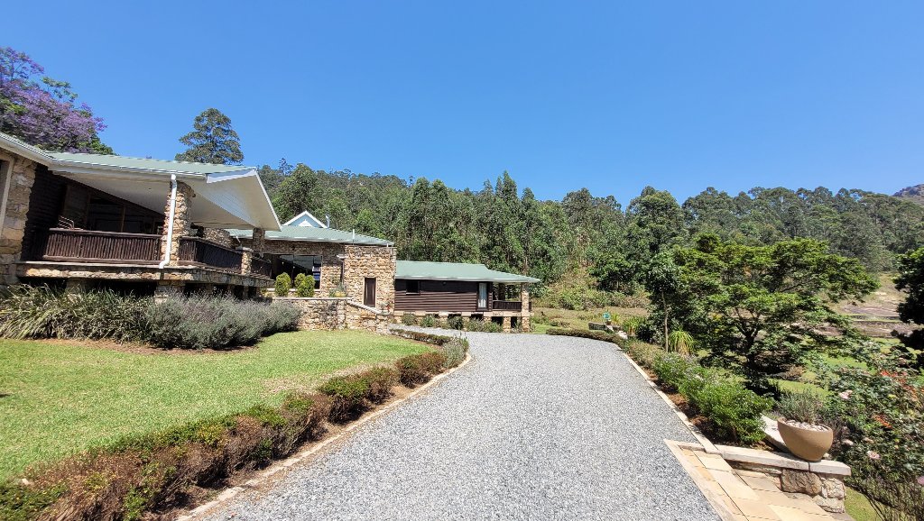 e3fb6510-9b54-475e-ad44-1fe4cc610a84